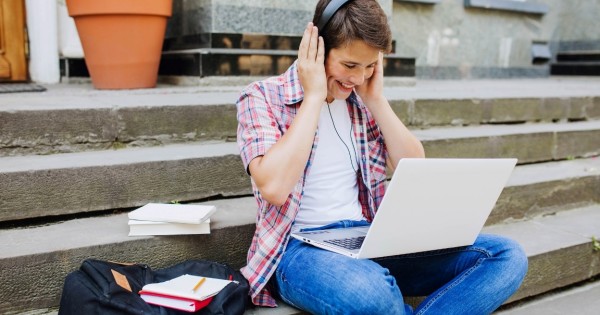 Podcasts y audiolibros portugués